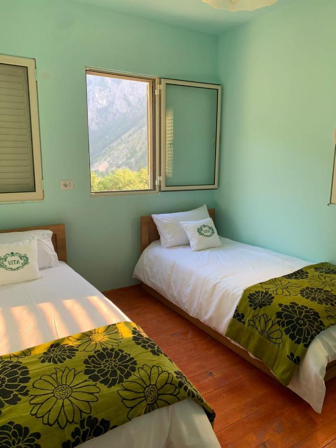 Vita Guesthouse Bajram Curri Экстерьер фото