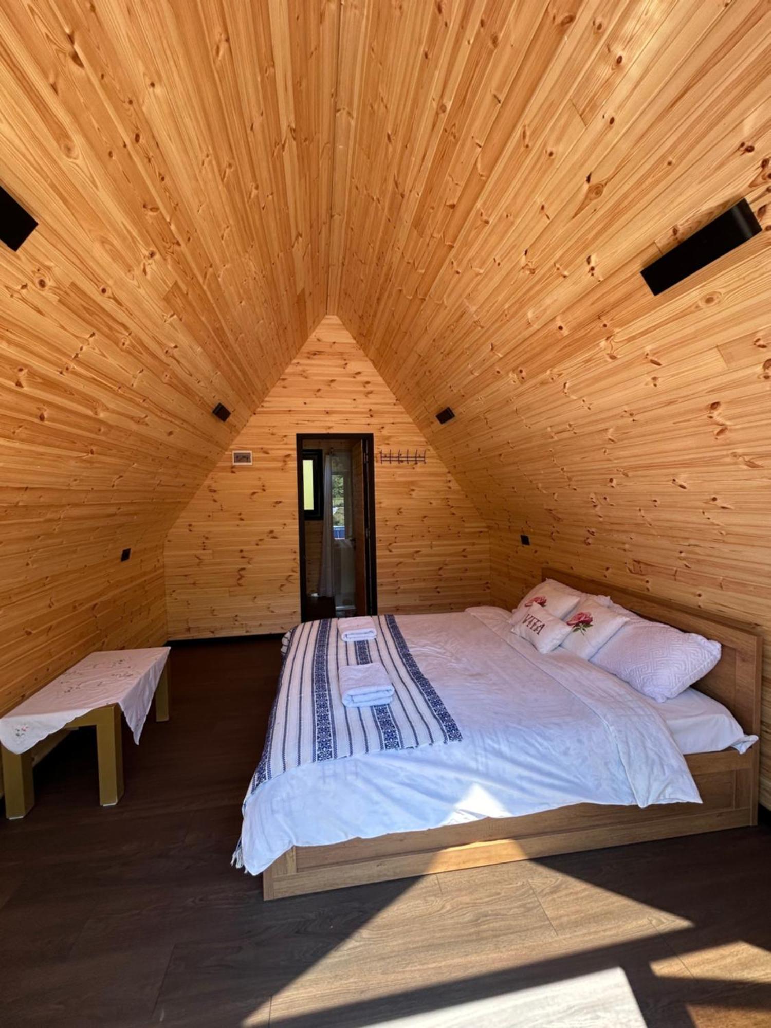 Vita Guesthouse Bajram Curri Экстерьер фото
