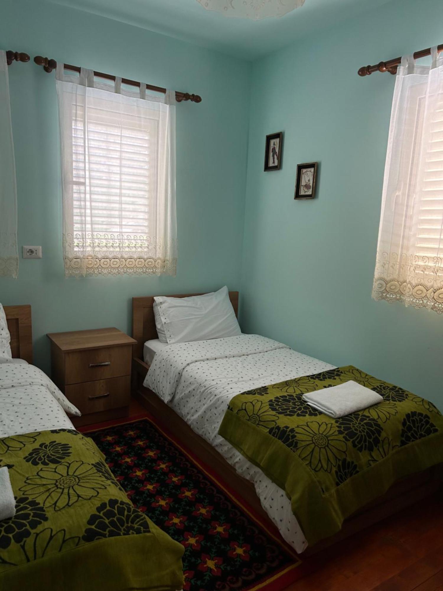 Vita Guesthouse Bajram Curri Экстерьер фото